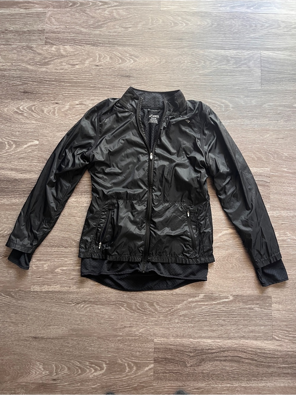 ASICS Women's Black Lightweight Windbreaker running jacket